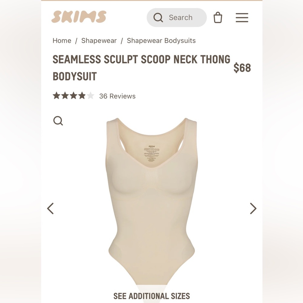 SKIMS SEAMLESS SCULPT SCOOP NECK THONG BODYSUIT | SAND